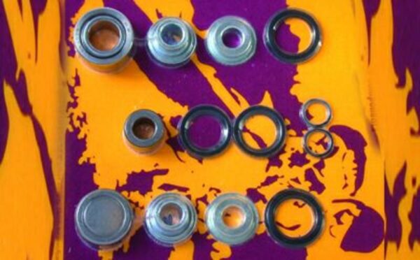SHOCK ABSORBER BEARING KIT FOR YAMAHA YZ125/250 2001-05 AND YZ,WR250F /426F/450F 2001-06 (PWSHK-Y08-421)