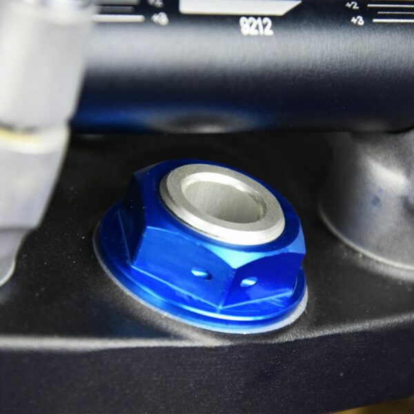 SCAR Steering Stem Nut Blue Yamaha YZ125/250 (3.24100N)