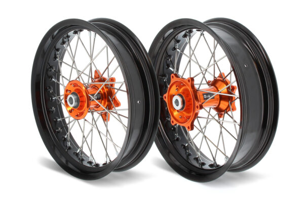 ART SM Complete Front + Rear Wheel 17x3,50/17x4,50 Black Rim/Orange Hub KTM ()